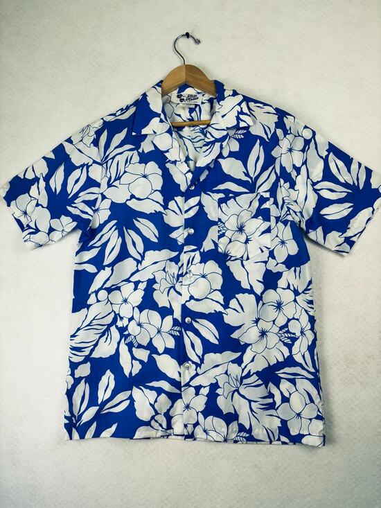 Hilo Hattie Other - Vintage Hilo Hattie Hawaiian Shirt Mens Med Aloha Blue White Floral Made Hawaii